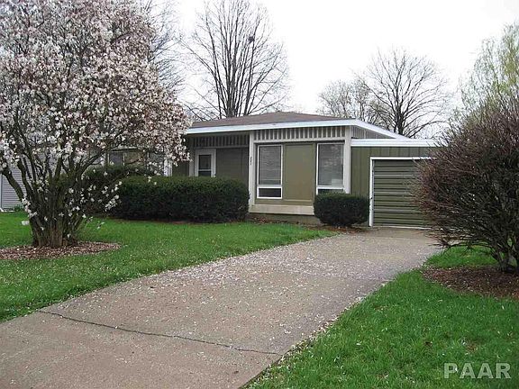3rd image of 223 N Verzel Dr