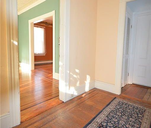 4th image of 329 Glenwood Ave