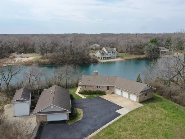 2435 Wahoo Ct, Morris, IL 60450