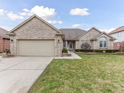 21205 Young Dr, Macomb, MI, 48044