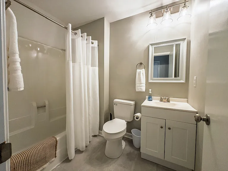 7205 John Elizabeth Pl — Photo 9