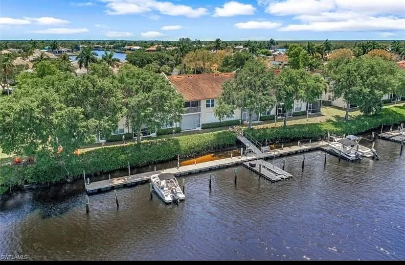 242 Newport Dr #508