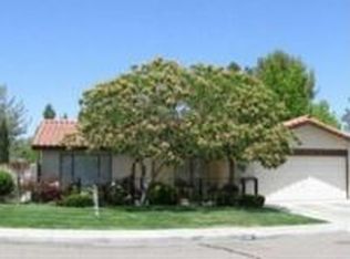 806 W Howell Ave, Ridgecrest, CA 93555