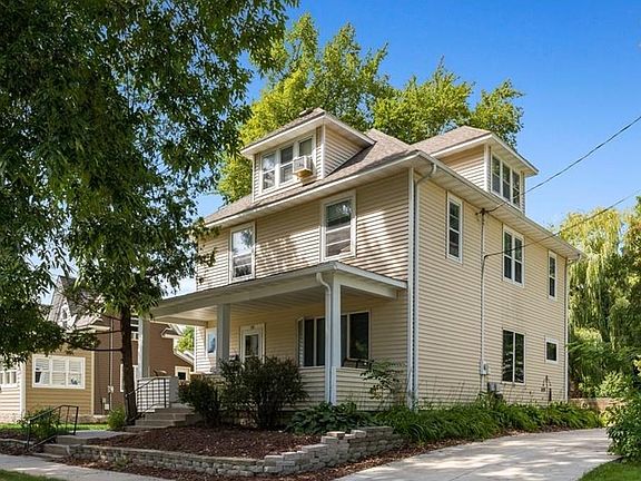 2nd image of 710 1st St W APT 5