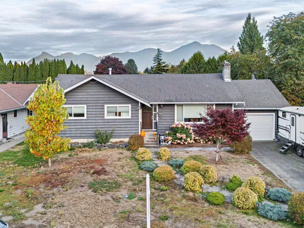 6992 Centennial Dr, Chilliwack, BC V2R 4C7