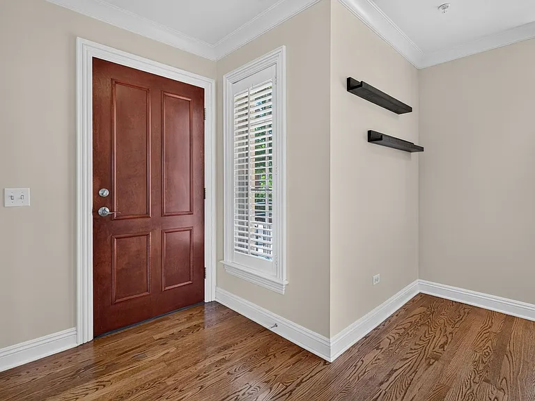 107 S Grant St — Photo 13