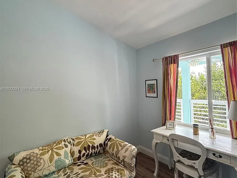 102 Venetian Dr — Photo 28