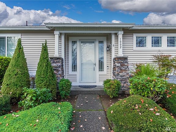 View of the front porch.