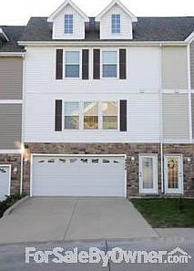Exterior
						:
						One of the few townhomes in this community with a driveway and a backyard