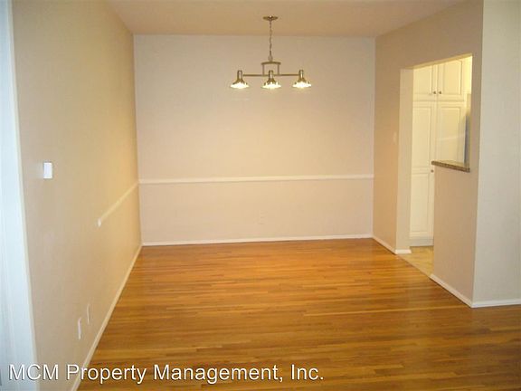 5th image of 308 S Rexford Dr APT 5