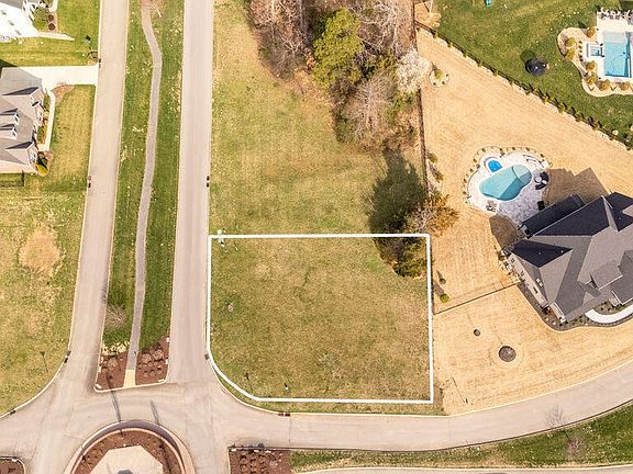 3rd image of 12182 Fredericksburg Blvd