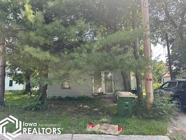 2nd image of 304 N Main St