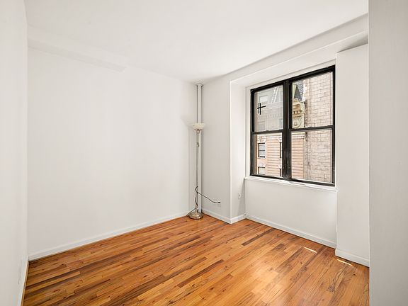 5th image of 121 Madison Ave APT 10D
