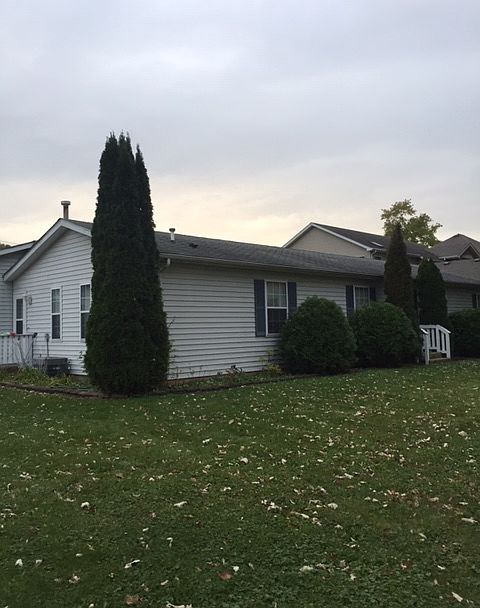 1st image of 17W301 Crest Ave