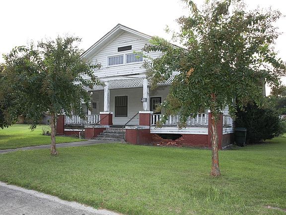 2nd image of 114 N Caswell St