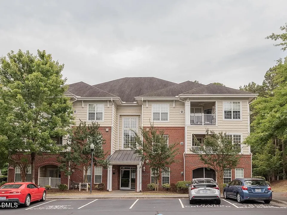 822 Providence Glen Dr