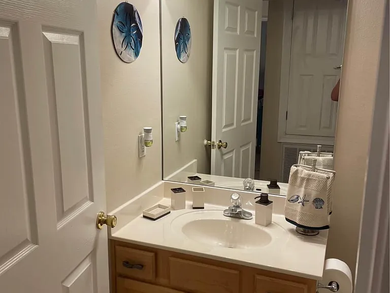 4507 Furling Ln #305-A — Photo 5
