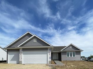 3709 Cardinal Dr, Beloit, WI 53511