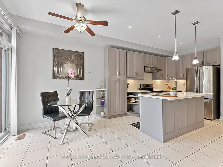 42 Ballymore Dr — Photo 23