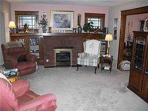 3rd image of 129 Mang Ave