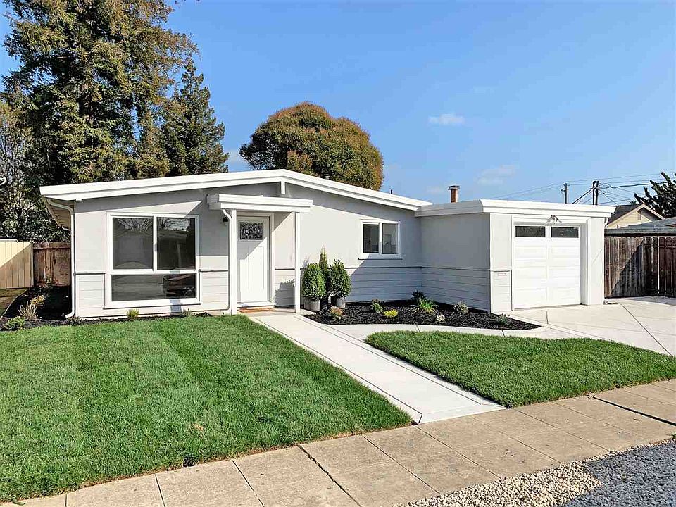 1st image of 27852 Haldane Ct