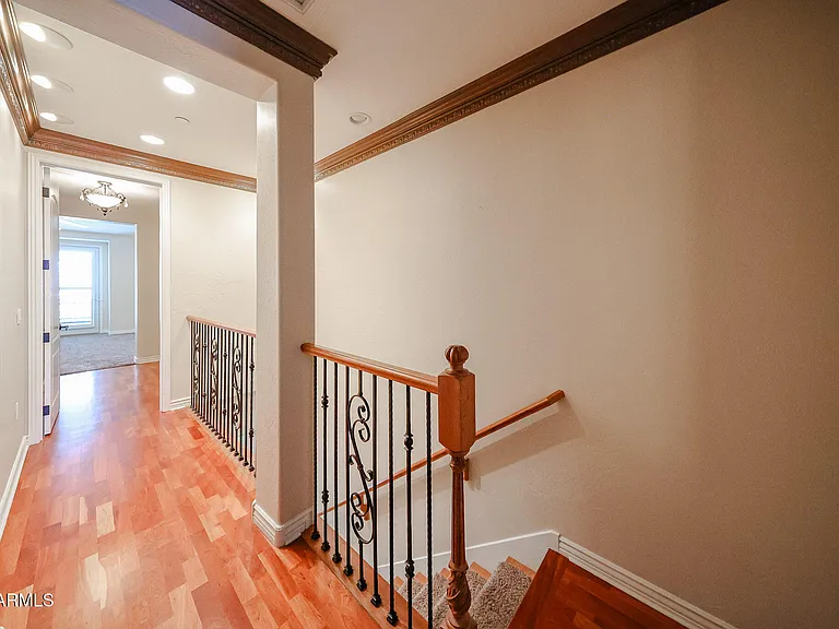 2434 E Roma Ave — Photo 23