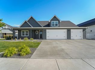 418 Fox Lantern Ct, Middleton, ID 83644