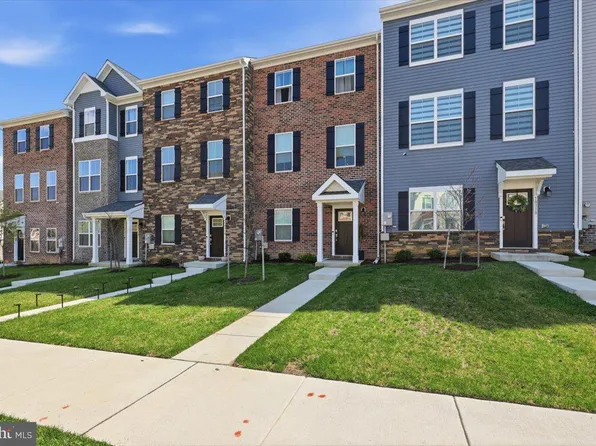 10316 Serenade Ct, Clinton, MD 20735