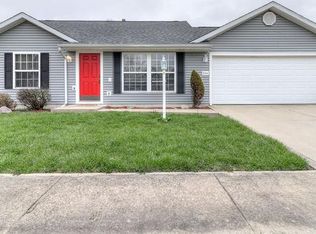 504 S Sunny Ln, Urbana, IL