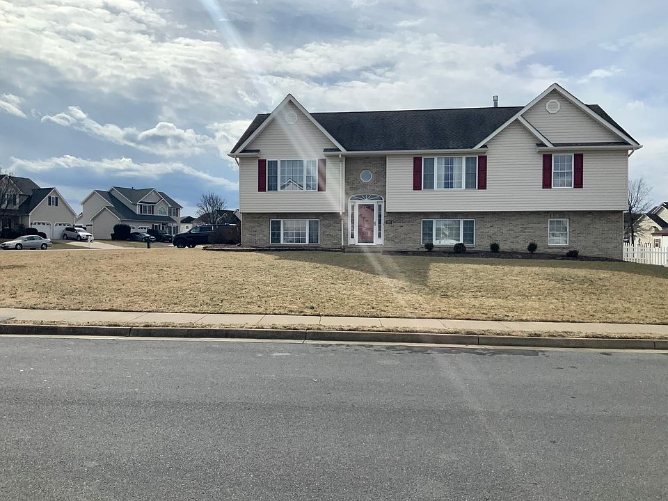 1st image of 101 Jutland Ct