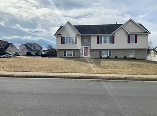 101 Jutland Ct, Stephens City, VA 22655