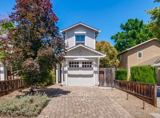 126 Fair Oaks St, Mountain View, CA 94040