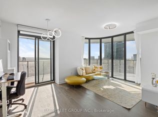 11 Wellesley St W #4202, Toronto, ON M4Y 0G4