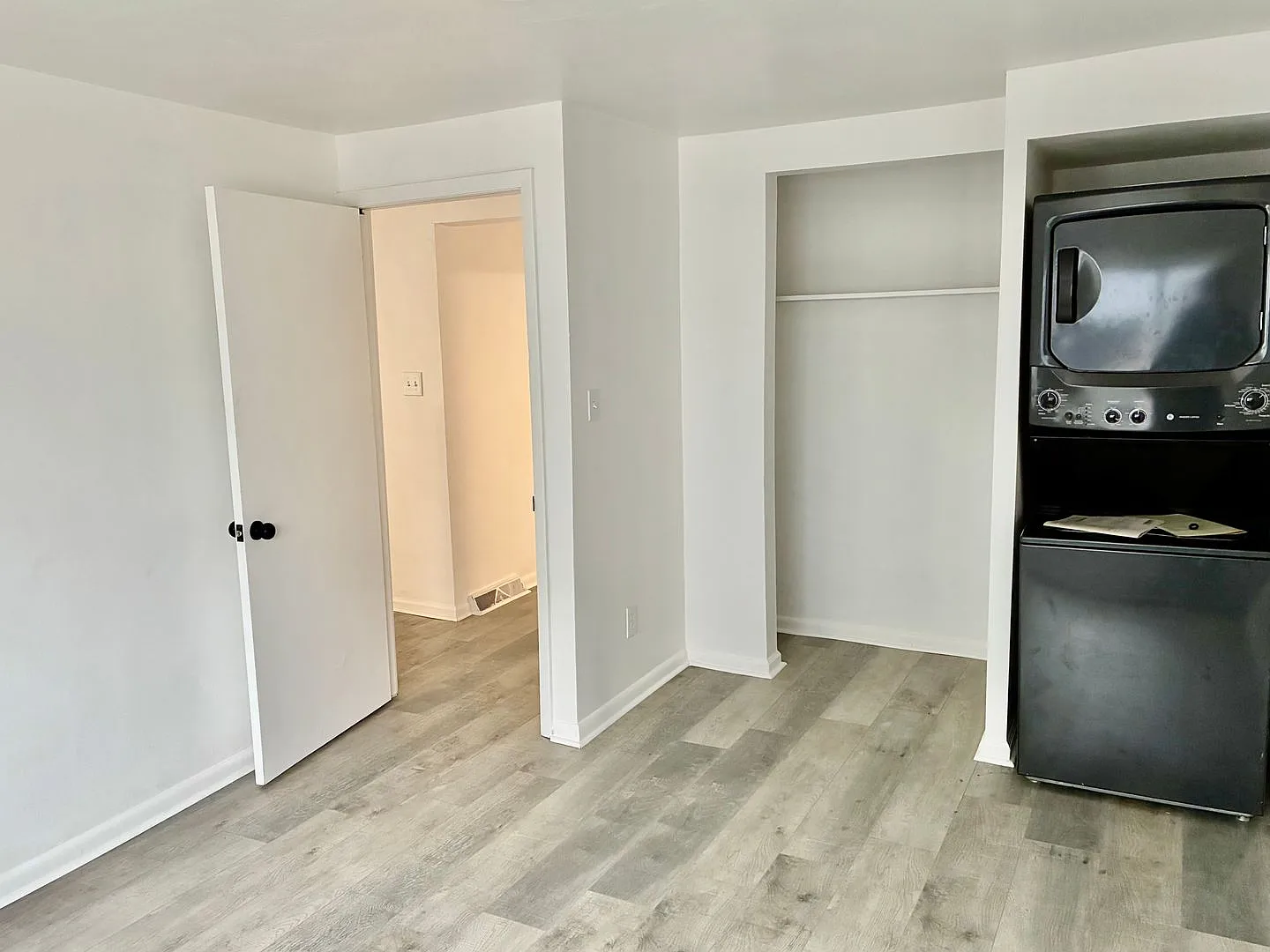4632 Friendship Avenue — Photo 3