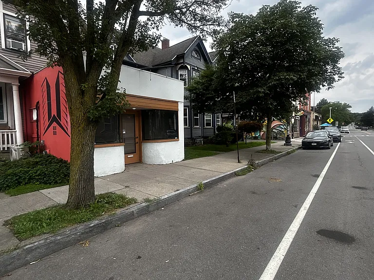 732 South Ave — Photo 1