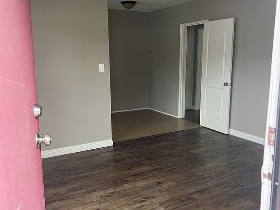 2nd image of 5500-5526 Rosemead Blvd #5518C