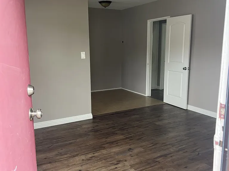 5500-5526 Rosemead Blvd — Photo 2