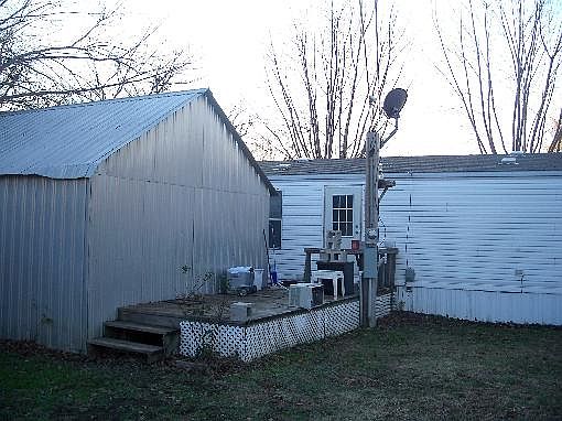 3rd image of 602 S Whittington St