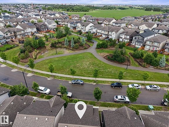4th image of 2533 Price Way SW