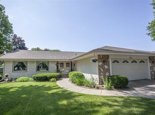 1121 Roxbury Close, Rockford, IL 61107