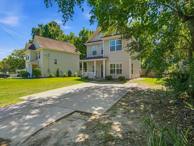 21 Oak Forest Dr #B — Photo 16