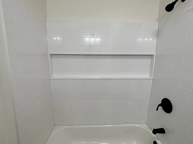 2535 Martin Cir — Photo 16