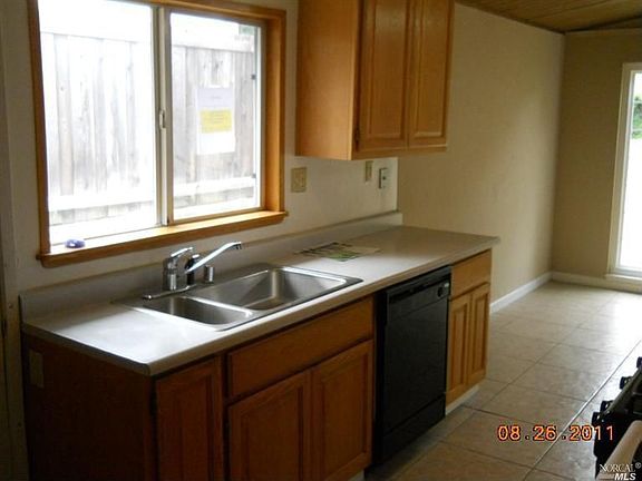 3rd image of 3516 Hazelwood St