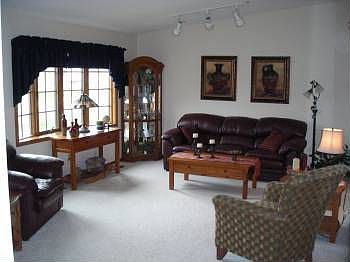 2nd image of 4657 Chandler Rd