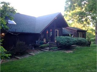 6000 Old Beebe Rd, Lockport, NY 14094