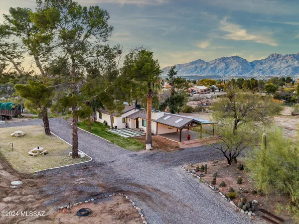 8305 E Pima St, Tucson, AZ 85715