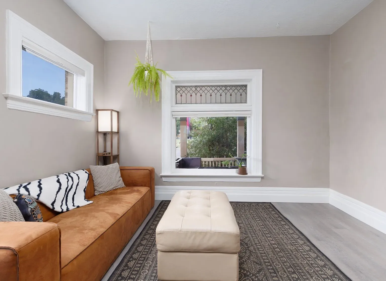 730 Salt Lake — Photo 3