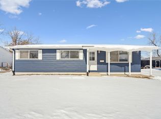 1026 Rainbow Blvd, Hiawatha, IA 52233