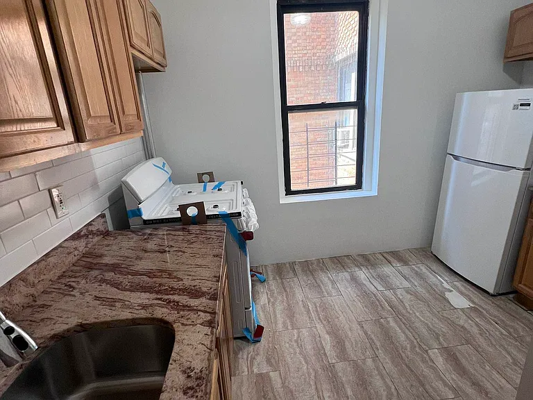 3165 Decatur Ave #7C — Photo 4