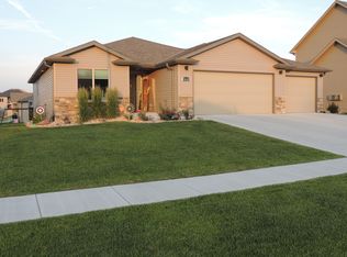 9632 S 71st St, Lincoln, NE 68516